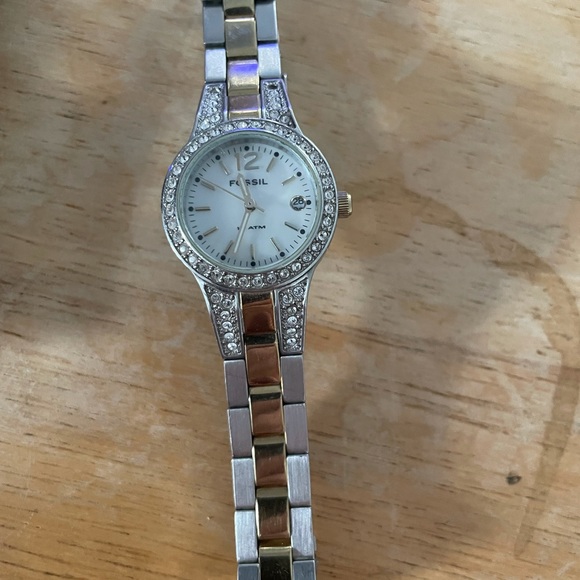 Fossil dressy watch - Picture 2 of 3